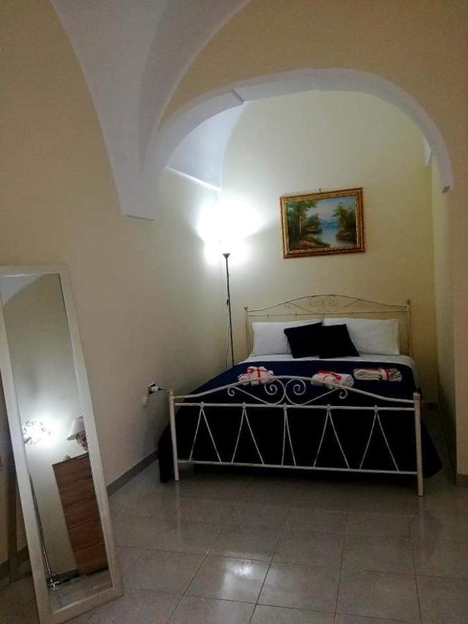 L 'Alcova Holidays Home Centro Storico Ceglie Messapica Exterior photo