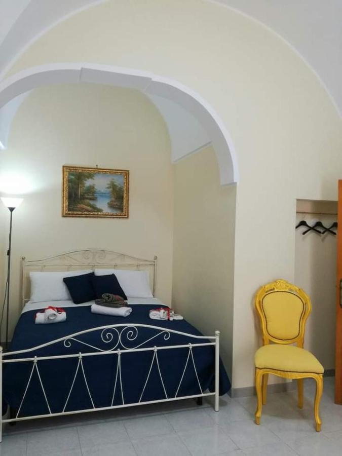 L 'Alcova Holidays Home Centro Storico Ceglie Messapica Exterior photo