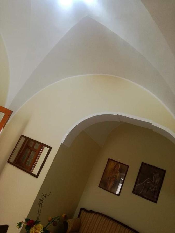 L 'Alcova Holidays Home Centro Storico Ceglie Messapica Exterior photo