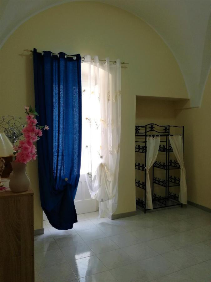 L 'Alcova Holidays Home Centro Storico Ceglie Messapica Exterior photo
